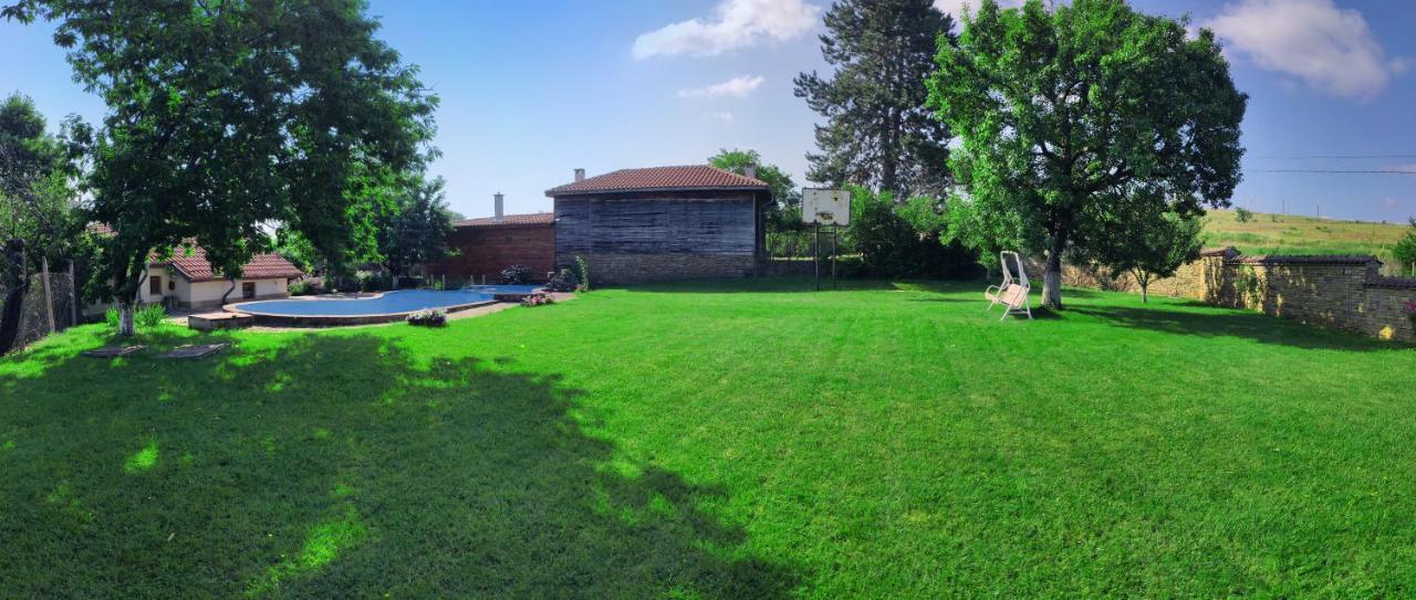 Хаджикольовата Къща Villa Медвен Екстериор снимка