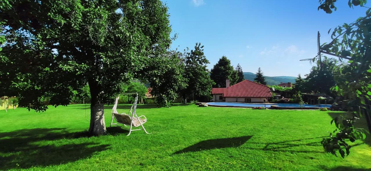 Хаджикольовата Къща Villa Медвен Екстериор снимка