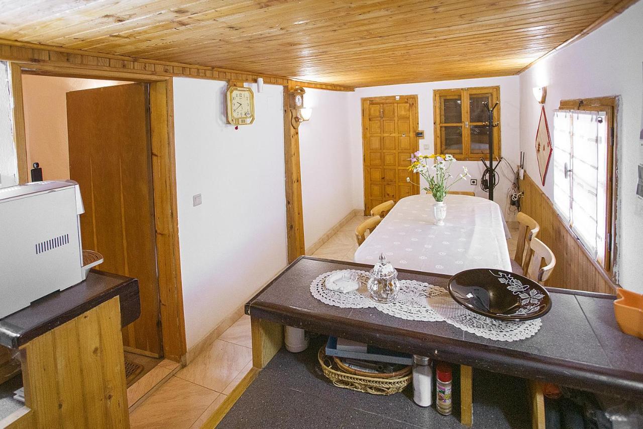 Хаджикольовата Къща Villa Медвен Екстериор снимка