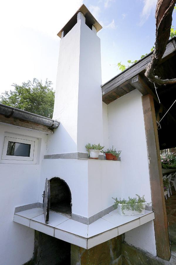 Хаджикольовата Къща Villa Медвен Екстериор снимка